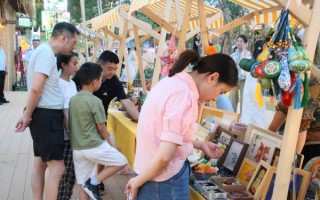 博乐非物质文化遗产（博乐非遗景点怎么去？交通＋门票全攻略）