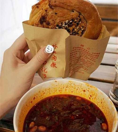 四川锅魁非物质文化遗产(四川锅魁非遗技艺怎么做)-第3张图片-八三百科 四川锅魁非物质文化遗产(四川锅魁非遗技艺怎么做)-第3张图片-八三百科