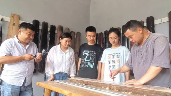 古琴非物质文化遗产人（古琴非遗传承人名单在哪看最权威）-第2张图片-八三百科