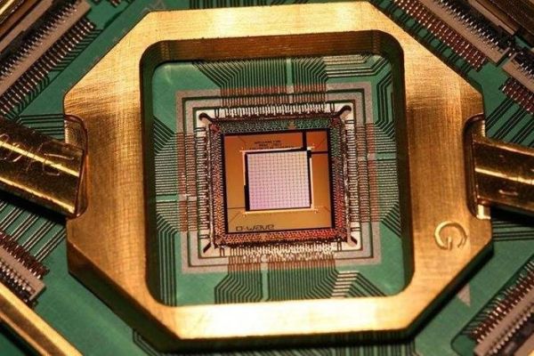 超导体与光量子计算机(超导体能否让光量子计算机走进家庭?2025年最通俗扫盲)-第1张图片-八三百科 超导体与光量子计算机(超导体能否让光量子计算机走进家庭?2025年最通俗扫盲)-第1张图片-八三百科