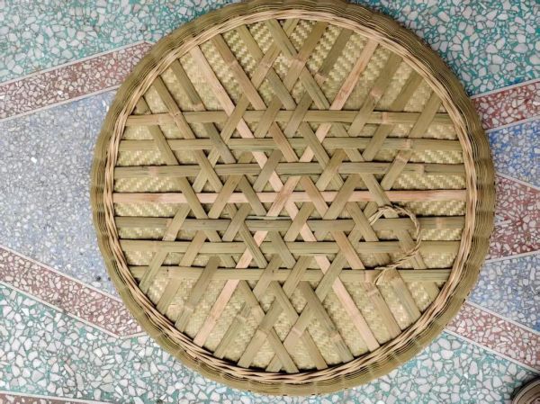 非物质文化遗产筲箕(筲箕非遗手工艺初学者怎么学)-第1张图片-八三百科 非物质文化遗产筲箕(筲箕非遗手工艺初学者怎么学)-第1张图片-八三百科