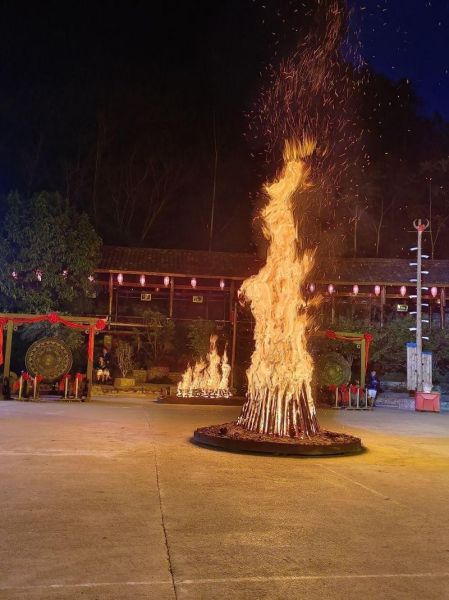 南丹非物质文化遗产(南丹白裤瑶非遗工坊在哪)-第3张图片-八三百科 南丹非物质文化遗产(南丹白裤瑶非遗工坊在哪)-第3张图片-八三百科