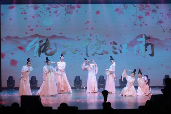 非物质文化遗产鸣唱(非物质文化遗产鸣唱有哪些代表性曲目)-第2张图片-八三百科 非物质文化遗产鸣唱(非物质文化遗产鸣唱有哪些代表性曲目)-第2张图片-八三百科