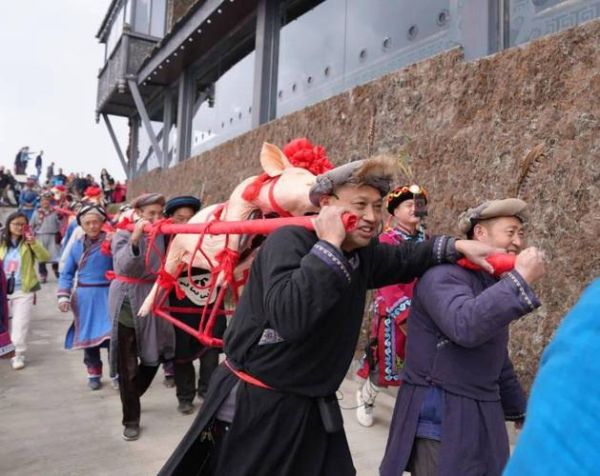 羌族非物质文化遗产酒喝（羌族咂酒怎么喝才对味？）-第2张图片-八三百科