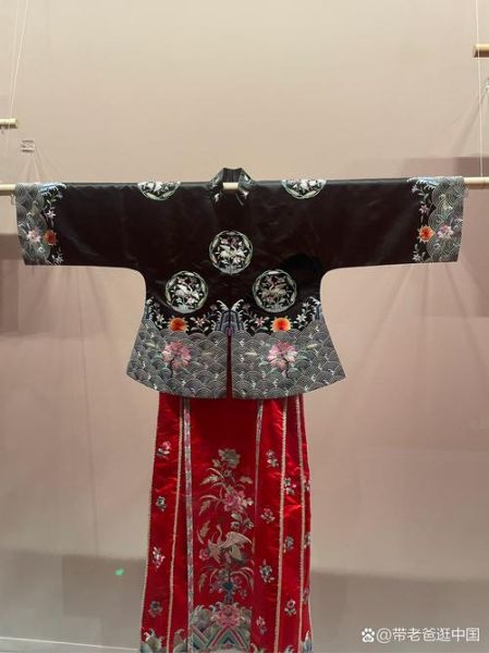 非物质文化遗产服饰（非遗服饰有哪些特色值得新手了解？）-第3张图片-八三百科