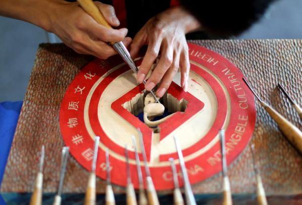 非物质文化遗产器具(非遗器具制作工艺有哪些)-第3张图片-八三百科 非物质文化遗产器具(非遗器具制作工艺有哪些)-第3张图片-八三百科