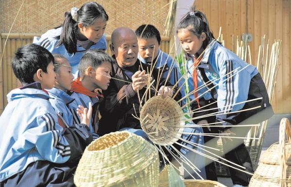 编织文化非物质文化遗产(非遗编织文化传承价值在哪)-第1张图片-八三百科 编织文化非物质文化遗产(非遗编织文化传承价值在哪)-第1张图片-八三百科