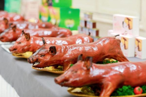 香猪非物质文化遗产传承（香猪非遗技艺有哪些独门绝活）-第1张图片-八三百科