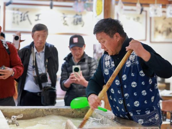 新化非物质文化遗产（新化非遗有什么？梅山傩戏与古法造纸）-第1张图片-八三百科