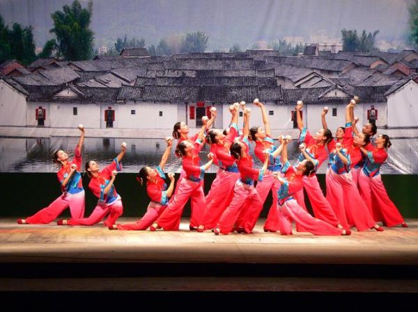 杯花舞非物质文化遗产（杯花舞非遗教程：零基础如何入门）-第1张图片-八三百科