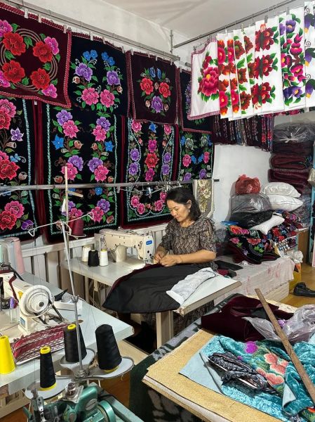 木垒非物质文化遗产（木垒非遗有哪些？一次看懂哈萨克冬不拉制作）-第2张图片-八三百科