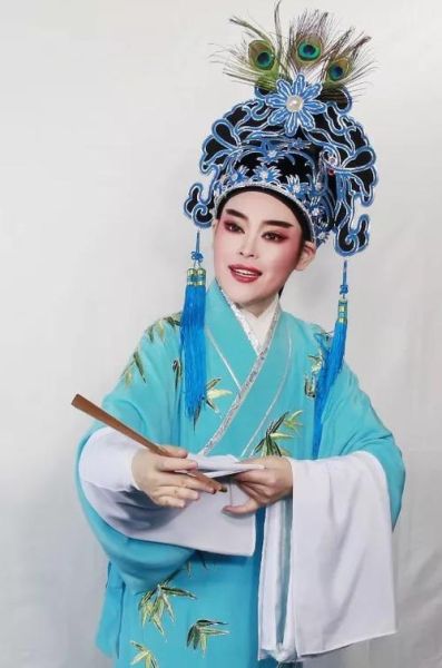 非物质文化遗产越剧（越剧怎么入门？零基础也能看懂的戏腔入门指南）-第2张图片-八三百科