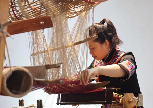 瑶锦非物质文化遗产（瑶锦怎么织？手把手图解零基础教学）-第3张图片-八三百科