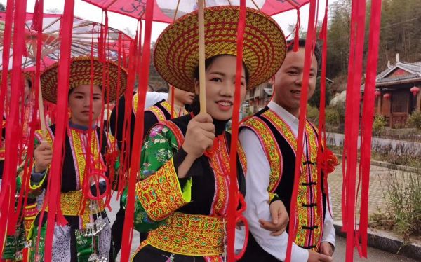 新宁非物质文化遗产(新宁崀山瑶绣为什么能上热搜?)-第3张图片-八三百科 新宁非物质文化遗产(新宁崀山瑶绣为什么能上热搜?)-第3张图片-八三百科