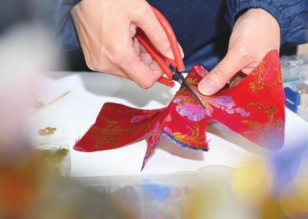 绢非物质文化遗产(绢非遗工艺为什么珍贵)-第1张图片-八三百科 绢非物质文化遗产(绢非遗工艺为什么珍贵)-第1张图片-八三百科